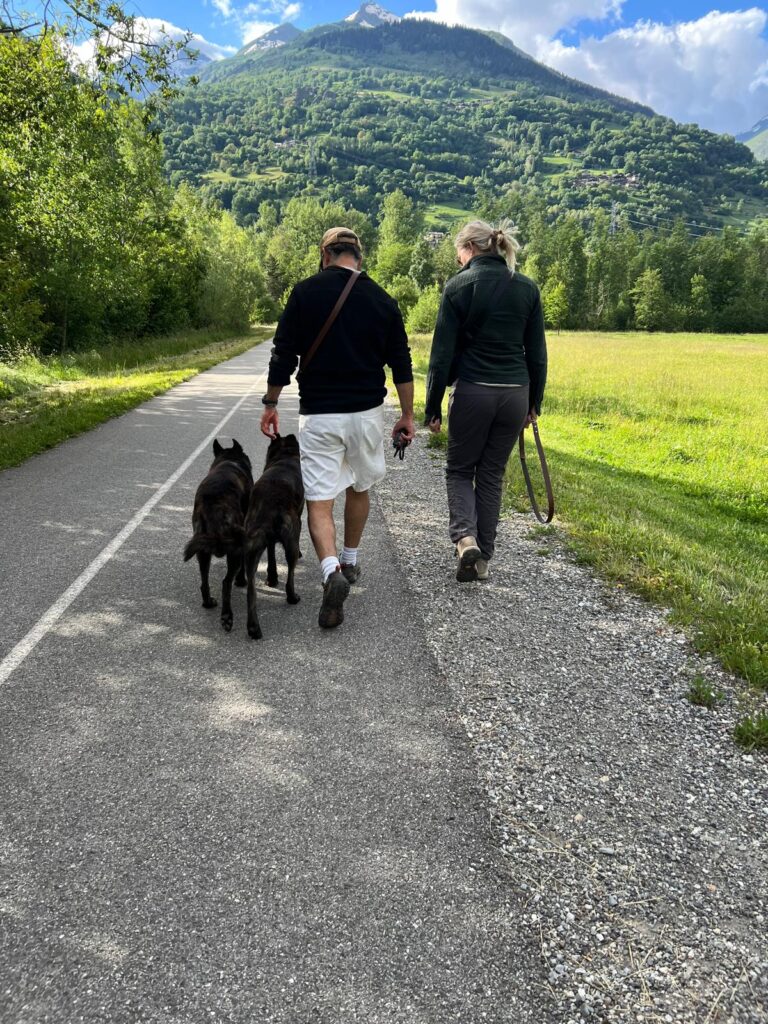 Speed Racer and Serious Black Double Heeling in public Speed Racer and Serious Black Double Heeling in public